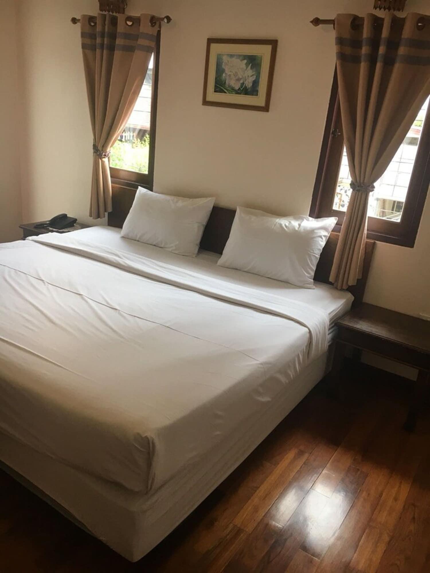 Sripat Guesthouse Sha Extra Plus Чиангмай Экстерьер фото