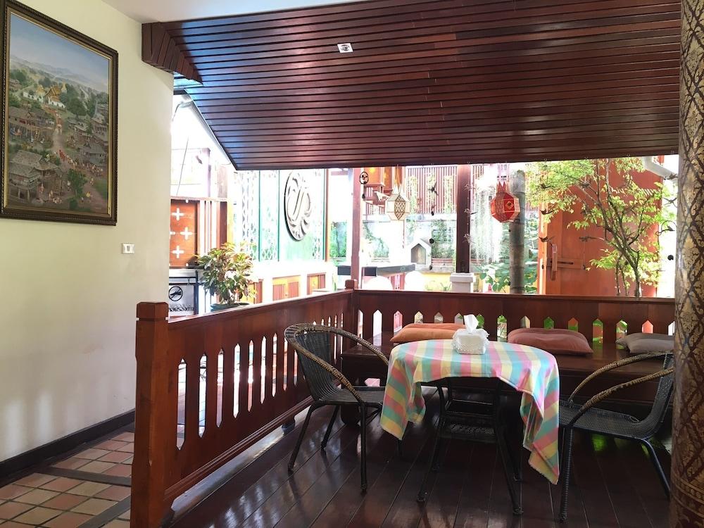 Sripat Guesthouse Sha Extra Plus Чиангмай Экстерьер фото