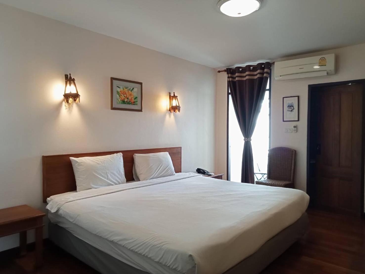 Sripat Guesthouse Sha Extra Plus Чиангмай Экстерьер фото