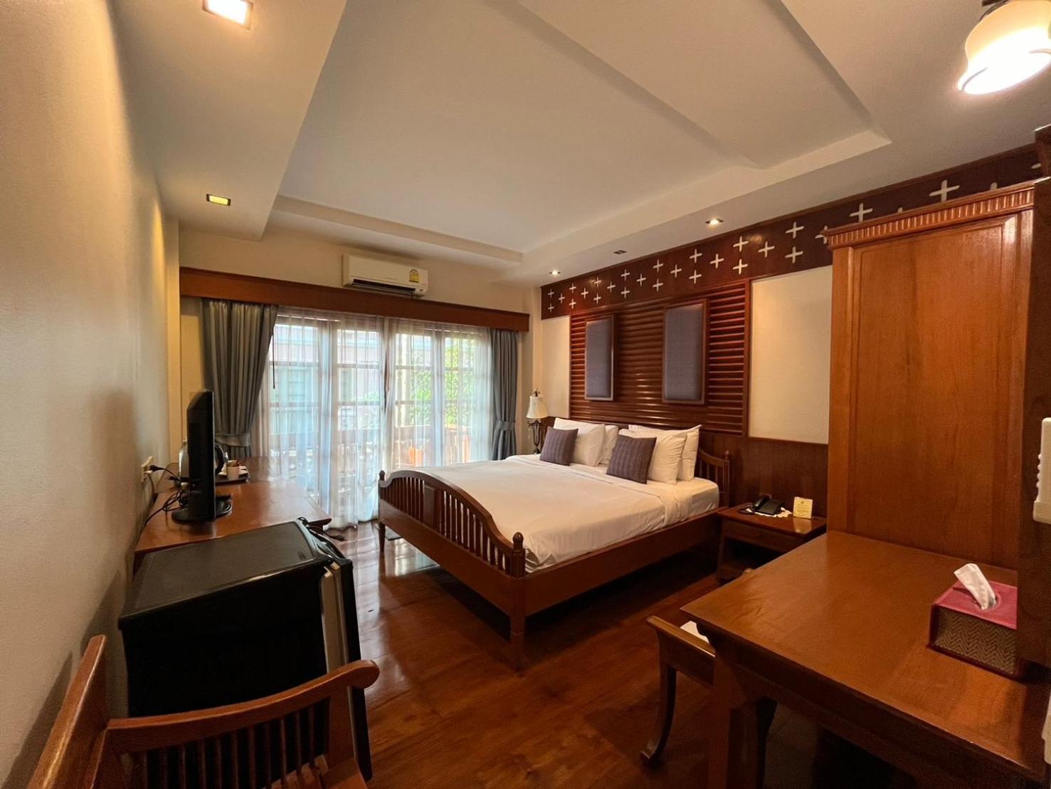 Sripat Guesthouse Sha Extra Plus Чиангмай Экстерьер фото