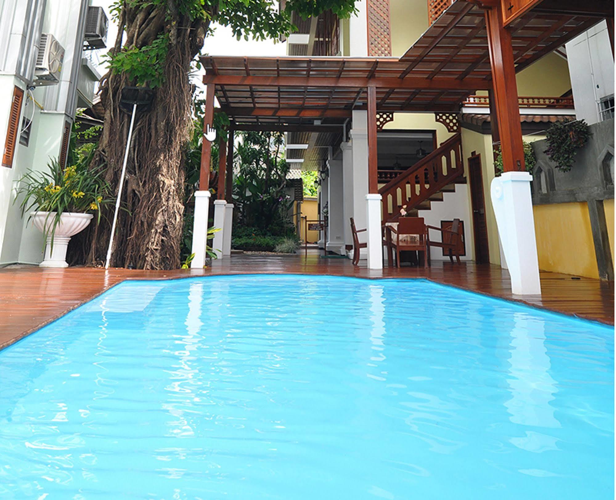 Sripat Guesthouse Sha Extra Plus Чиангмай Экстерьер фото